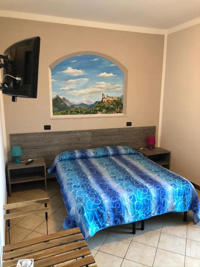 Il Gatto E La Volpe Hotell Avigliana Eksteriør bilde
