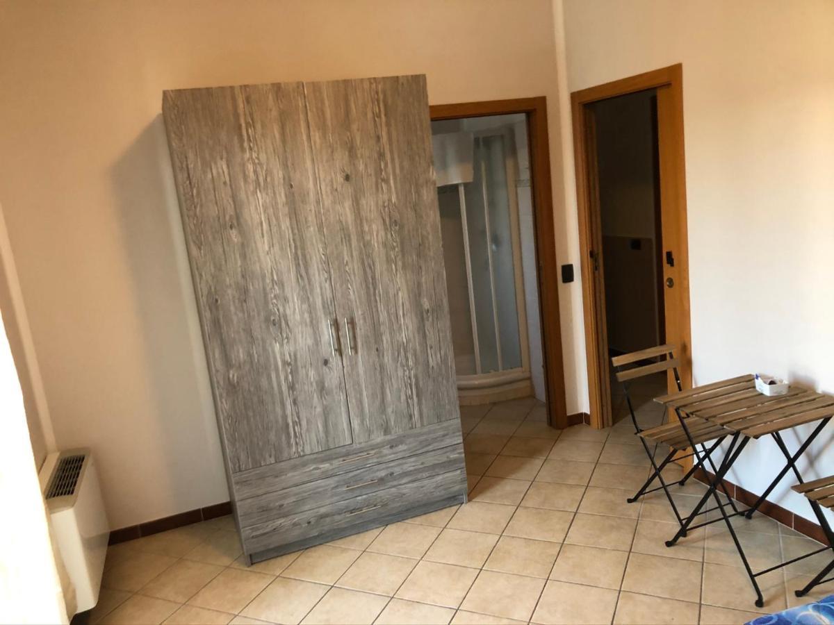 Il Gatto E La Volpe Hotell Avigliana Eksteriør bilde